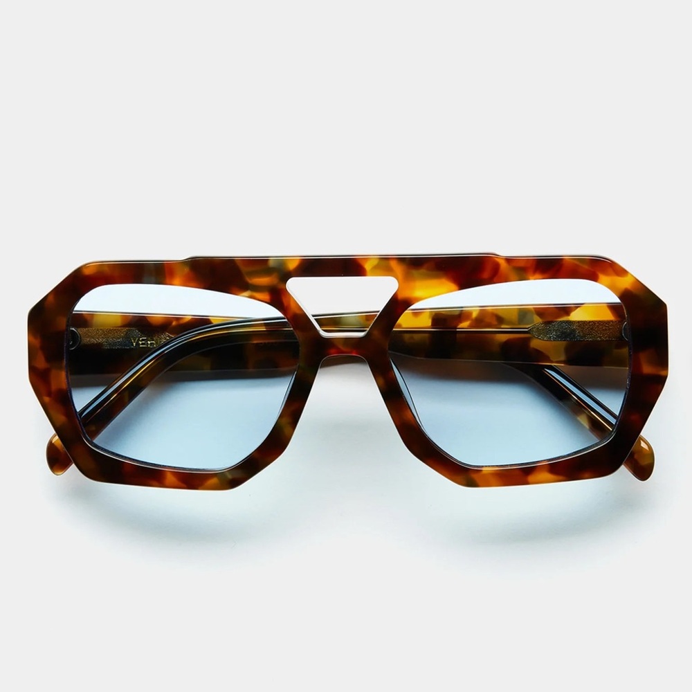 VEHLA Tortoise Shell Sunglasses